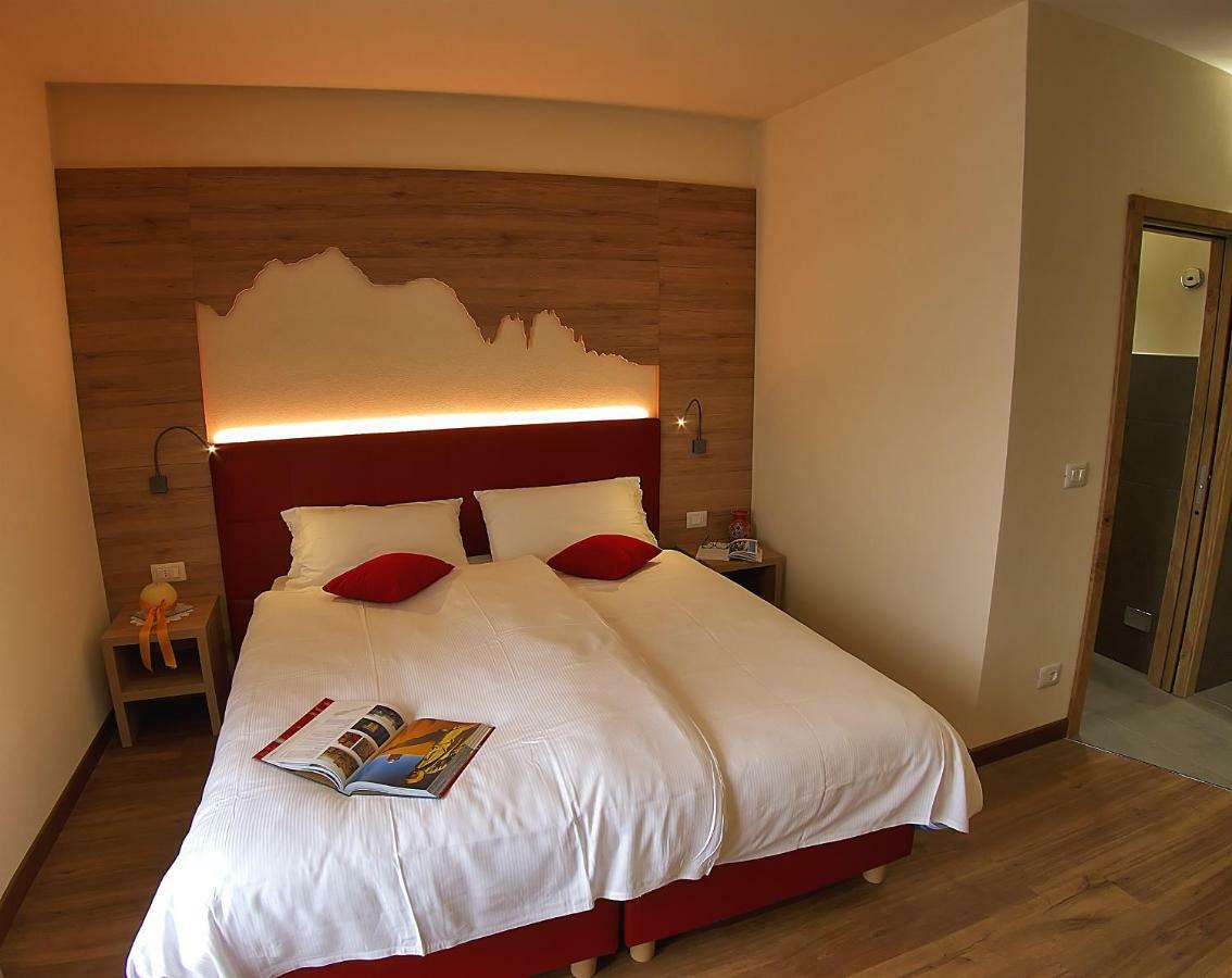 Botton D'Oro Delle Dolomiti Bed & Breakfast Vattaro Exterior photo